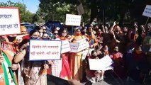 भाजपा महिला मोर्चा का प्रदेश सरकार के खिलाफ प्रदर्शन