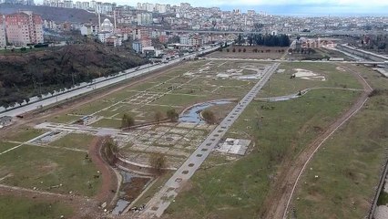 15 milyon TL'ye mal ettiler, sonra yıktılar: 3 yıldır hayvanlar otluyor!