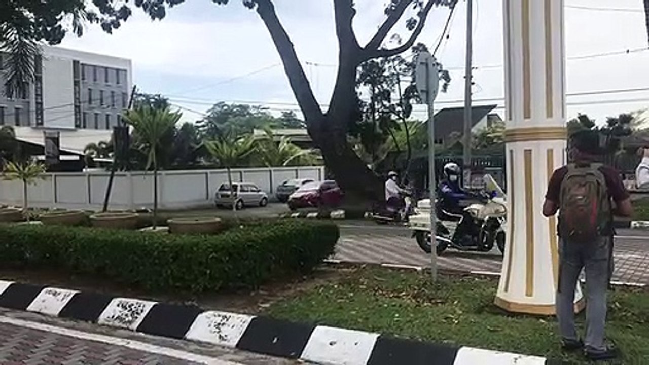 PAS president arrives at Istana Kinta for audience with Perak Sultan