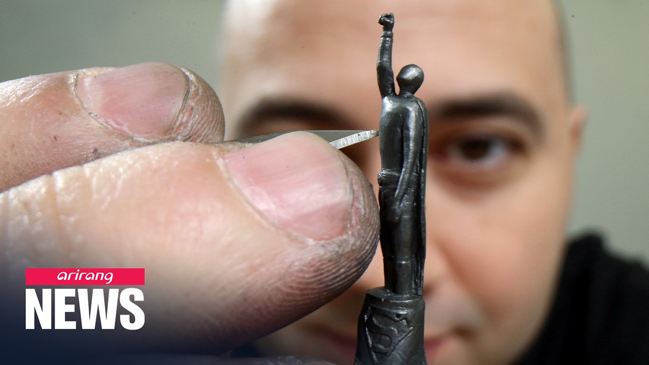 Bosnian artist Jasenko Djordjevic transforms pencils into intricate miniature art