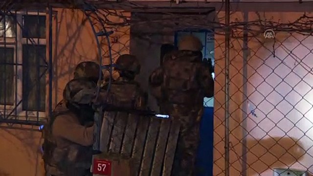 İSTANBUL - Terör örgütü PKK'ya yönelik operasyonda 5 kişi gözaltına alındı