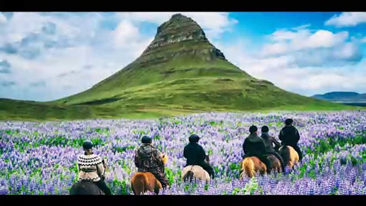 ICELAND TOUR GUIDE