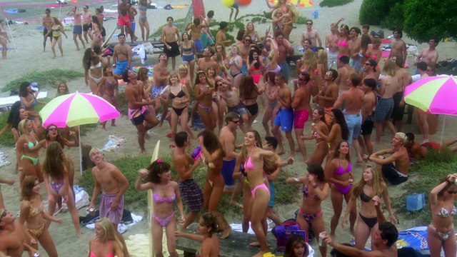 BEACH BABES FROM BEYOND Trailer