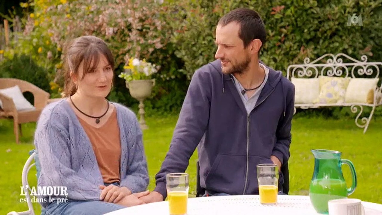 Florian et Lola en couple lors du bilan de "L'amour est dans le pré 2020" sur M6