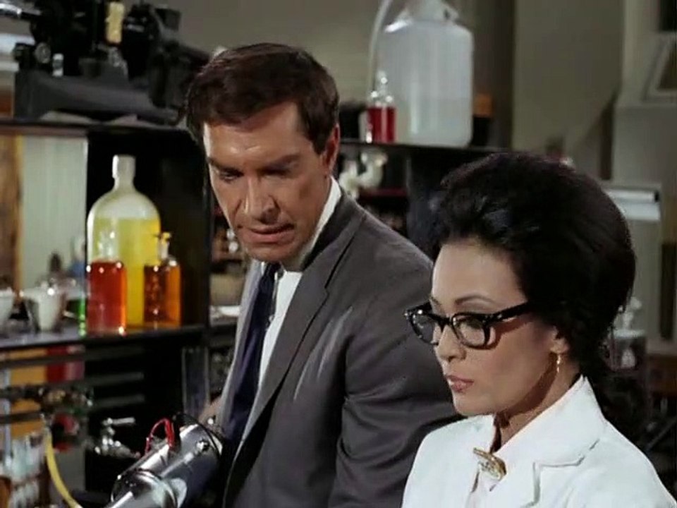 Misión Imposible -1x13- Elena (Elena)