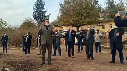 Köylüler elektrik duasında: 'Allah'ım biz AK Partiliyiz, bize elektrik ver'