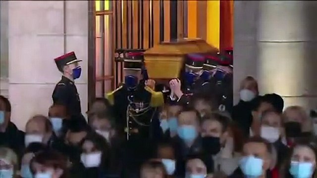 Hommage national à Samuel Paty sur One de U2