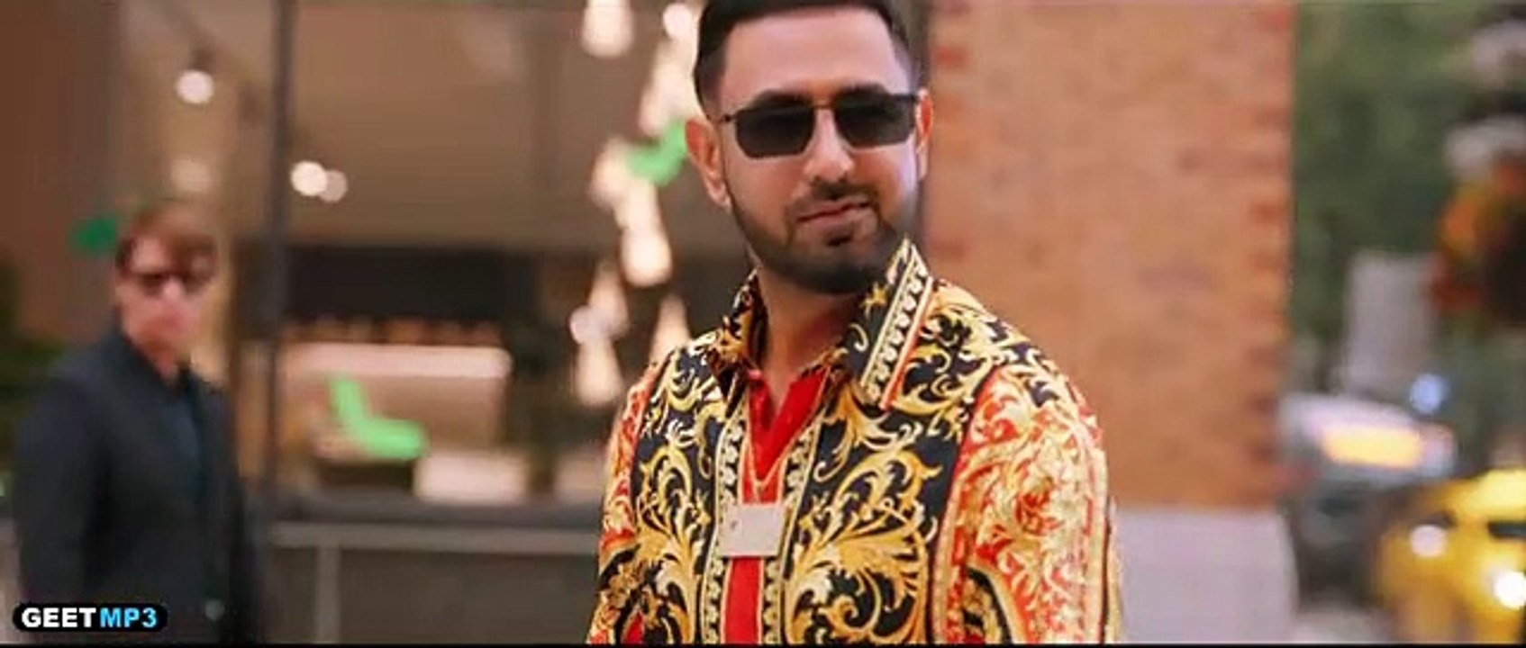 2 Seater Gippy Grewal (Official Video) Afsana Khan Amrit Maan Sukh Sanghera Geet MP3 video