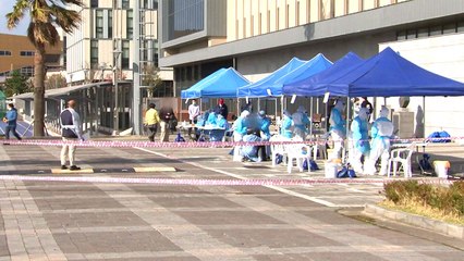 "제주 가려면 코로나 검사 받아야"...거리 두기 2단계 강화 / YTN