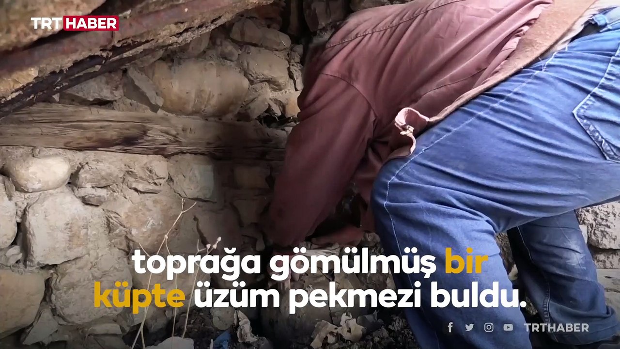 Yıllar önce terk edilen evdeki küpten "anne yadigarı" üzüm pekmezi çıktı