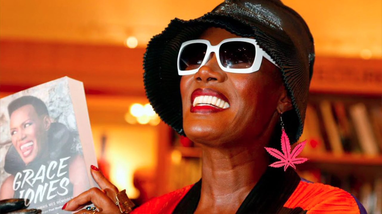 Die bewegende Lebensgeschichte von Grace Jones – Teil 2