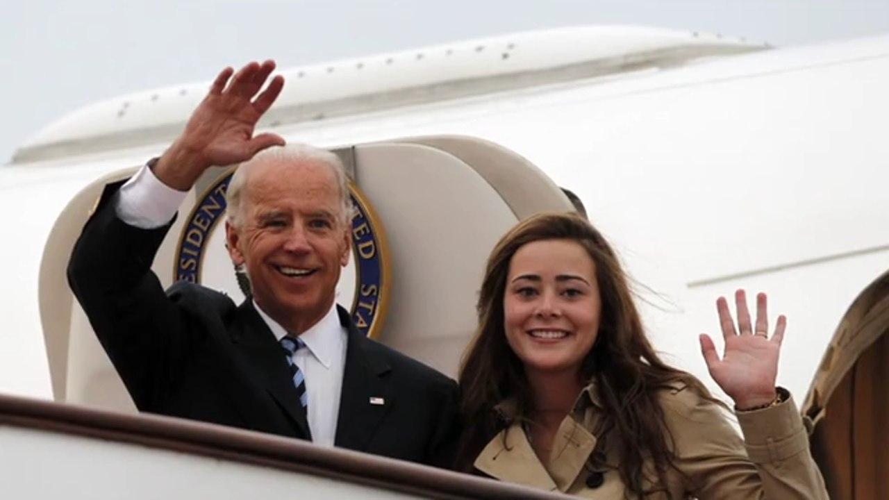 Darum ist Joe Bidens Enkelin Naomi in aller Munde