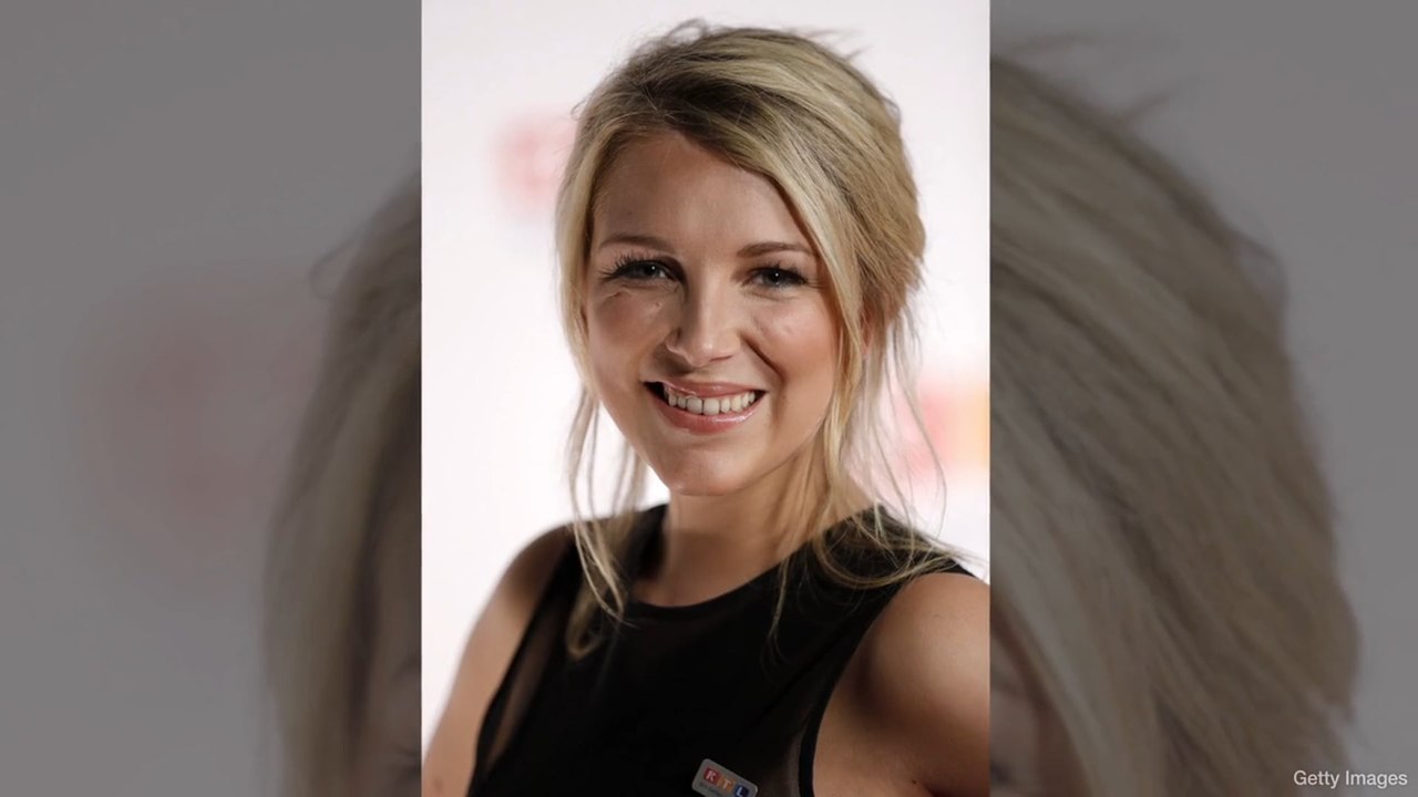 Sexy Look: GZSZ-Iris Mareike Steen im transparenten Badeanzug