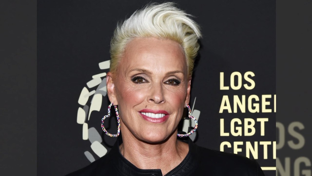 Stolz auf ihren Body: Brigitte Nielsen zeigt sich im Badeanzug