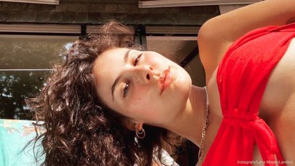 Völlig ungeschminkt und mit wilder Mähne: Lena, bist du das?