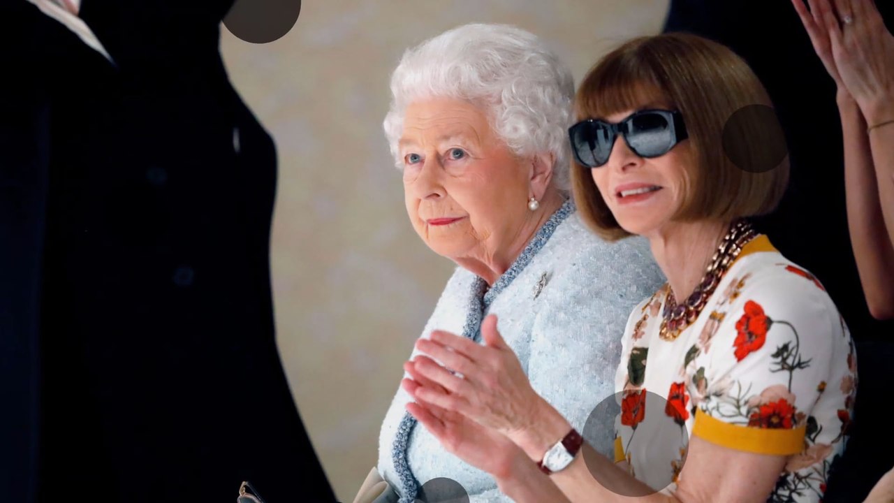 Stars, die die Queen trafen und dabei die royale Etikette brachen