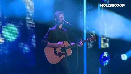 Shawn Mendes FRUSTRATED over Gay Rumors & Says Likes Women