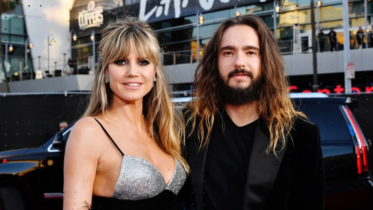 Mit wem liegt Tom Kaulitz da im Bett?