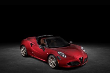 Alfa Romeo 4C Spider 33 Stradale Tributo : l'ultime version de la sportive en vidéo
