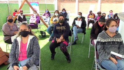 Entregan 100 créditos de Palabra de Mujer, para fortalecer economía de michoacanas