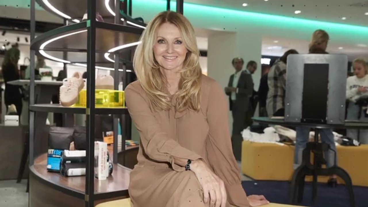 Im ultrakurzen Mini-Dress: Frauke Ludowig zeigt Bein