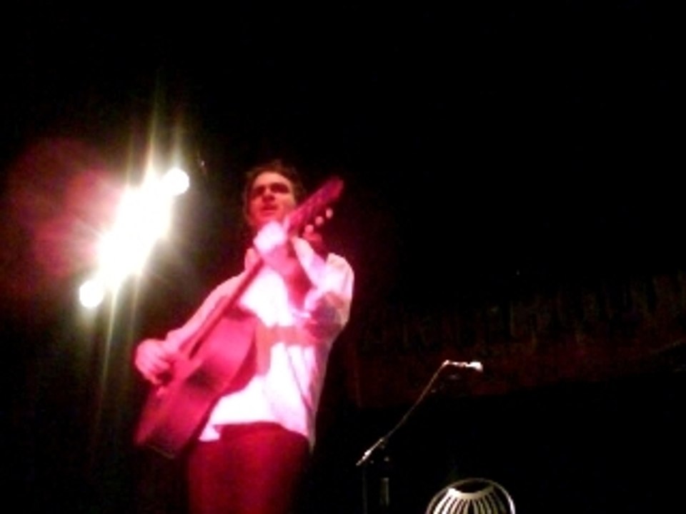 Franck Monnet chante "Fiancés"