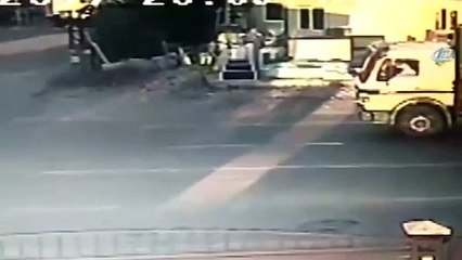 Yok artık! Kiraladıkları vinçle ev çaldılar!