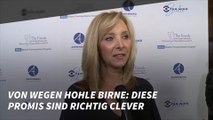 Von wegen hohle Birne: Diese Promis sind richtig clever