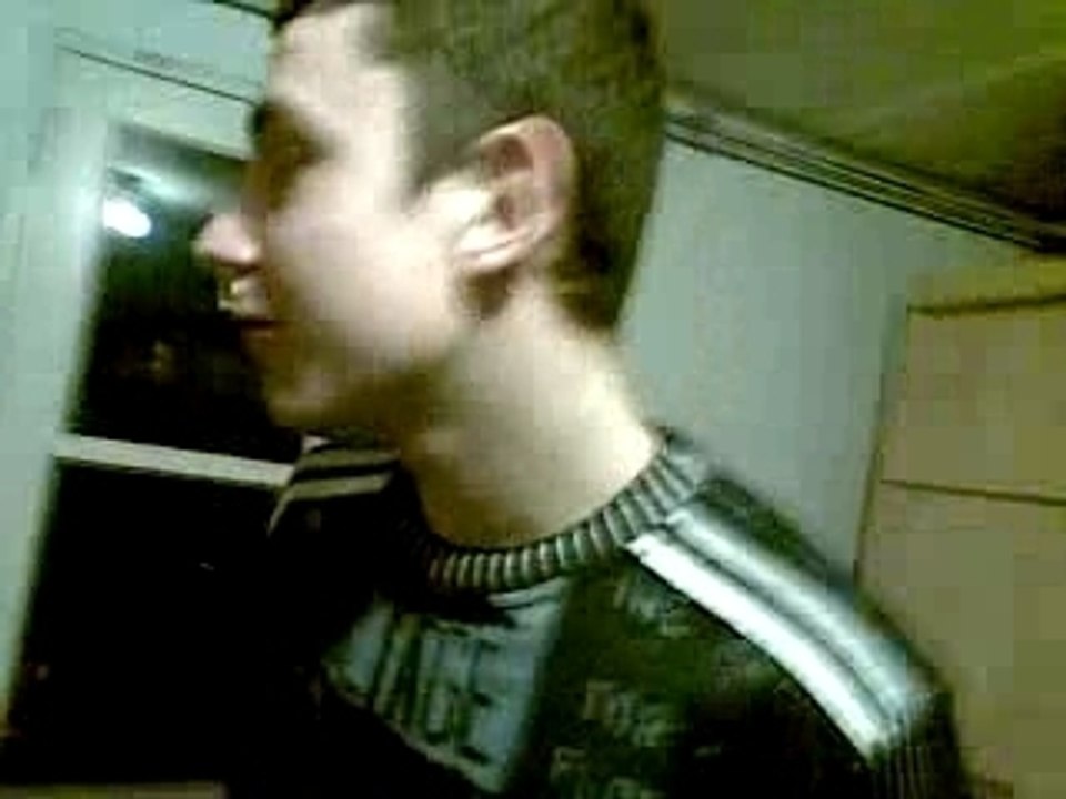 Comment manger de la moutarde ... Par le nez !
