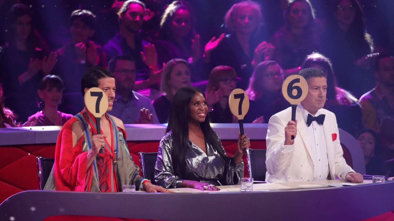 Motsi Mabuse für „Strictly Come Dancing“ scharf kritisiert