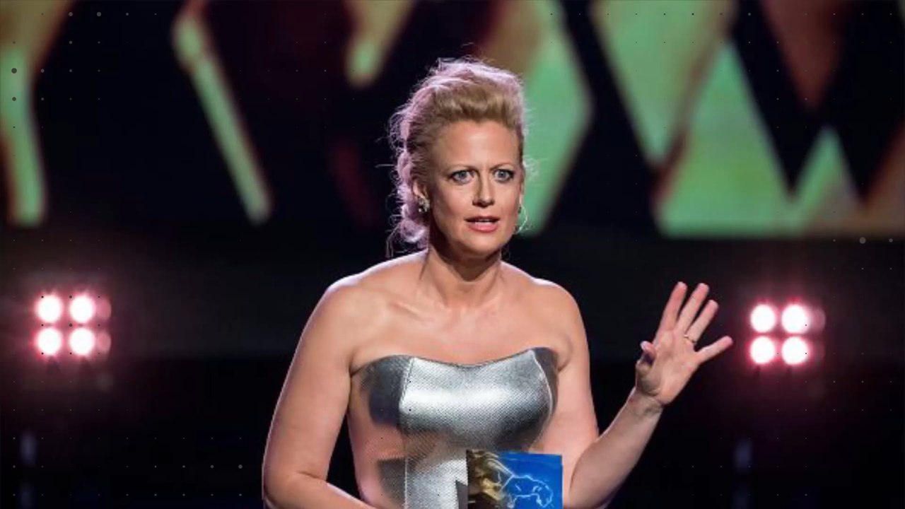 In „Rettungsfolie“: Barbara Schöneberger veräppelt ihren Look