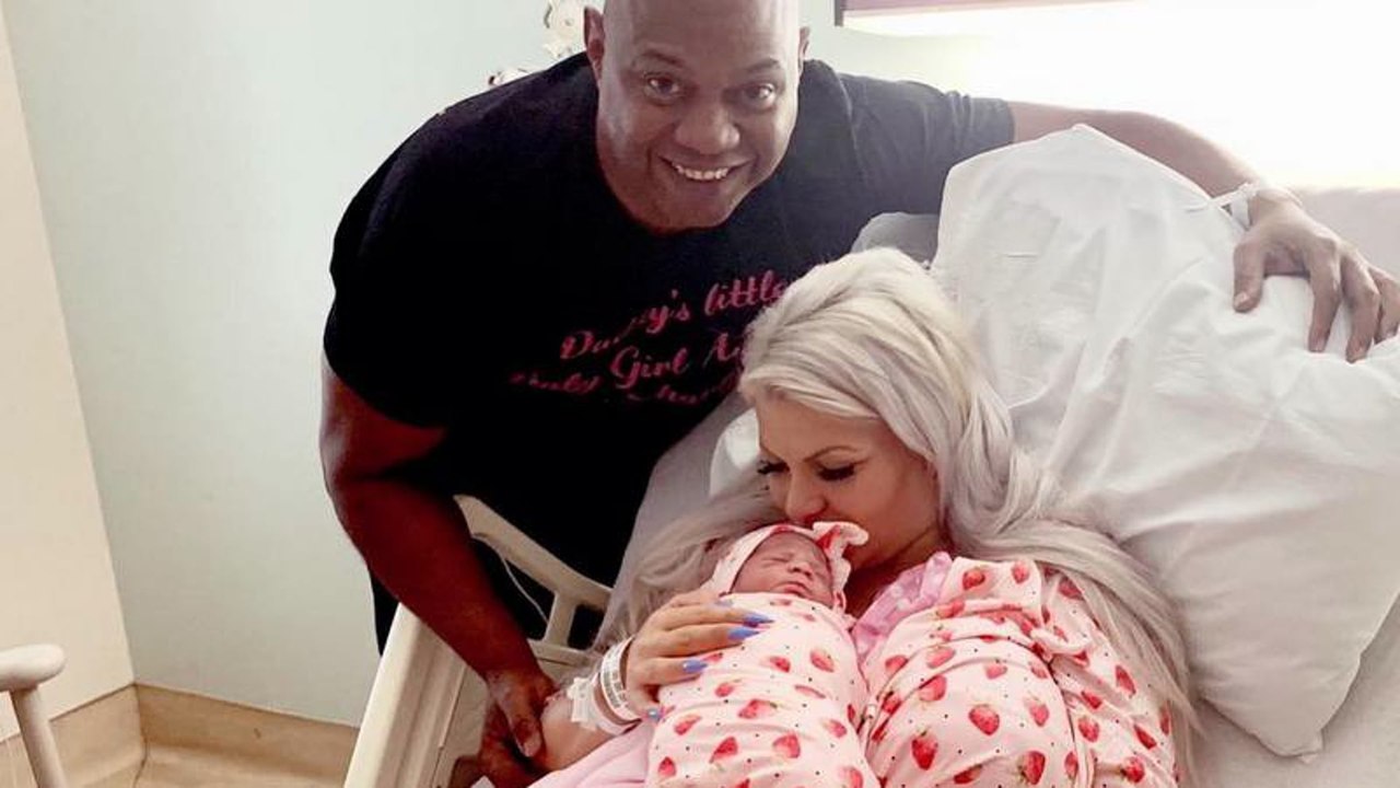 Sophia Vegas zeigt erstes Foto von Töchterchen Amanda