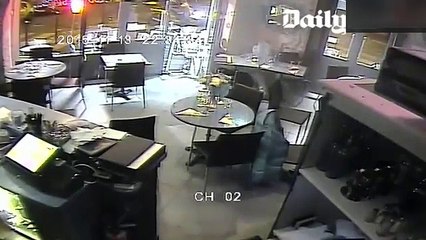 Paris'teki saldırının dehşet verici ilk görüntüleri