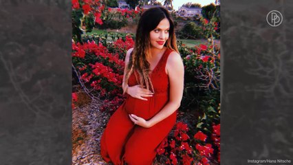Hana Nitsche zeigt ihren riesigen Babybauch