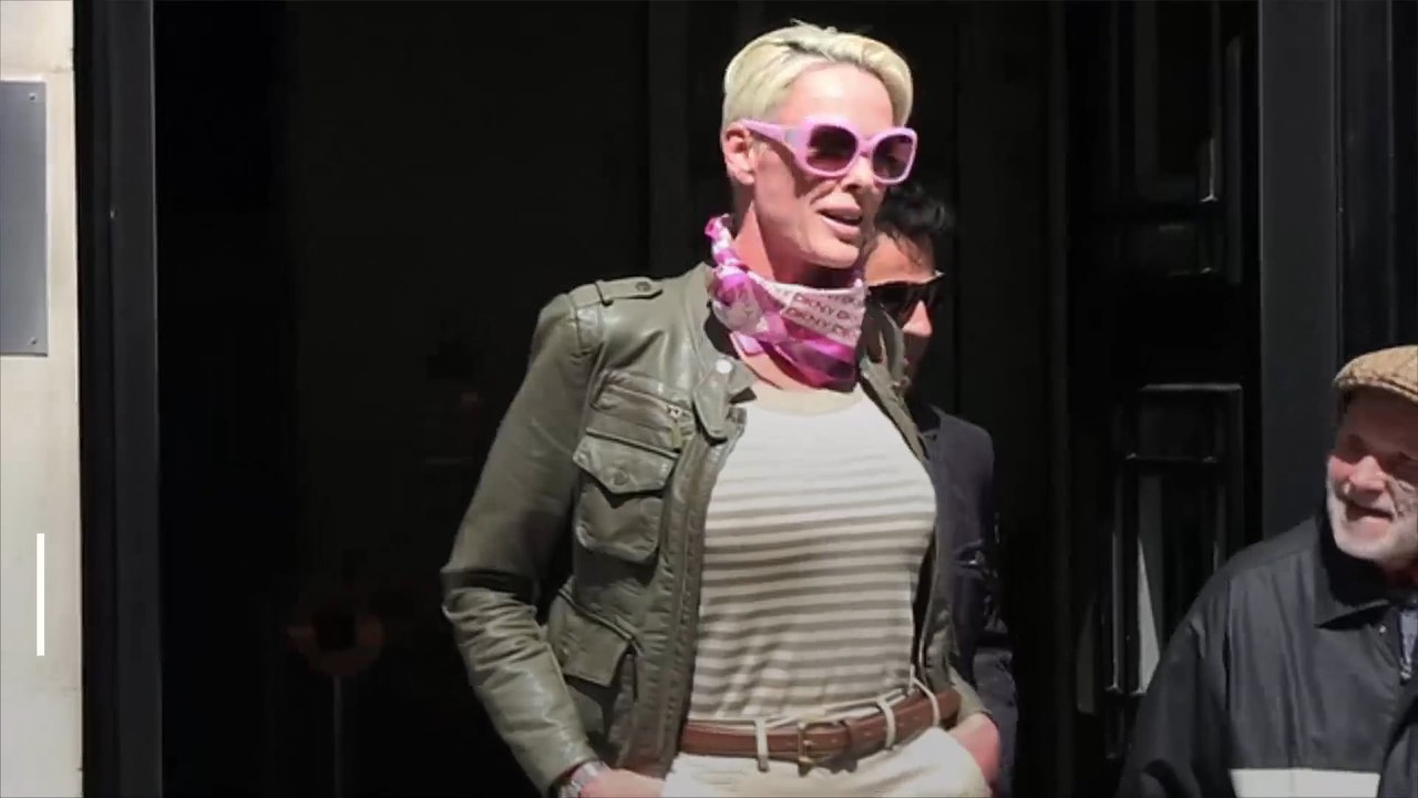 Erstes Bild: Hier zeigt Brigitte Nielsen ihre Tochter