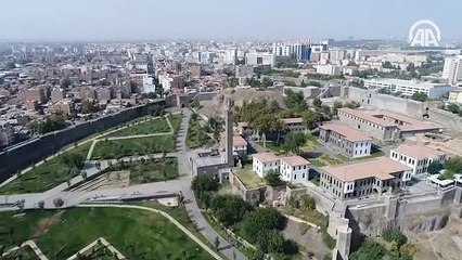 PKK’nın tahrip ettiği Sur’daki değişim göz kamaştırdı