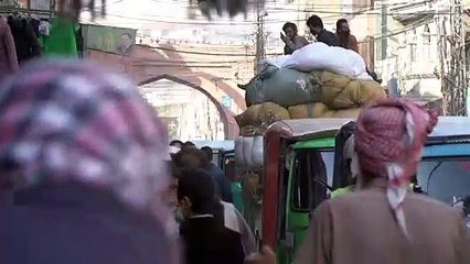 الحكواتيون في باكستان..."كان يا ما كان"