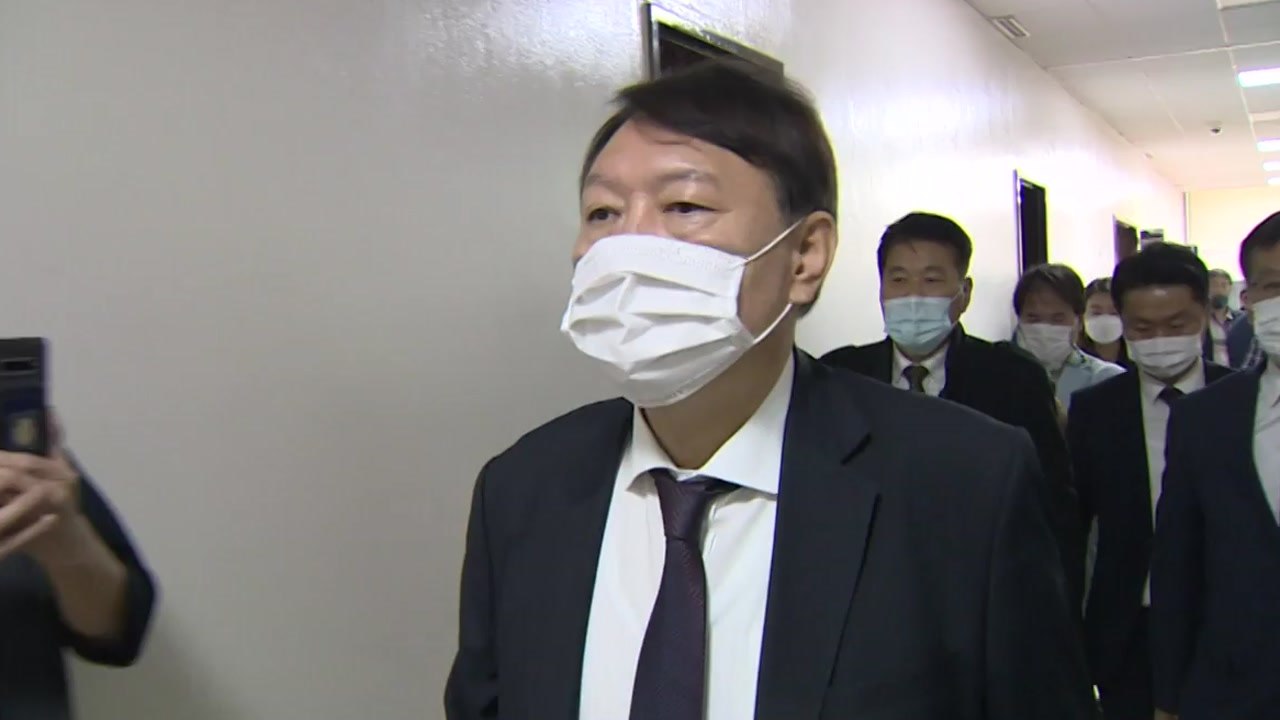 [인터뷰투데이] 사상 초유 검찰총장 '정직 2개월'..."징계 불복" 尹, 줄소송 예...