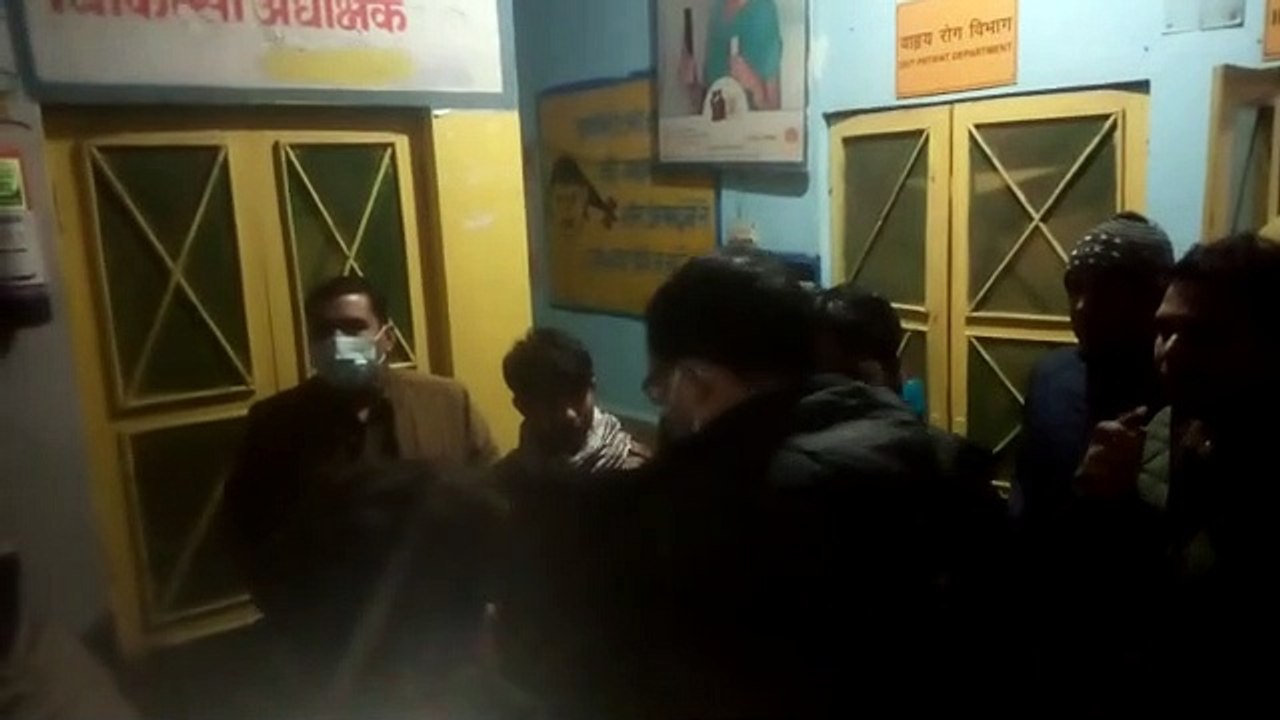शामली- तेज रफ्तार डीसीएम ने काम से लौट रहे बाइक सवार मजदूरों को कुचला, परिजनों में मचा कोहराम