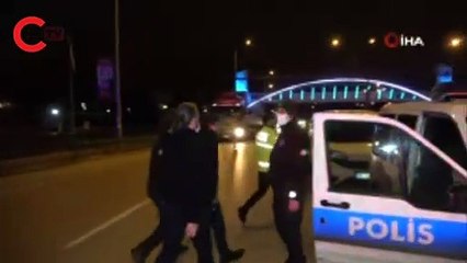 Polise ve bekçiye saldırıp küfür ettiler