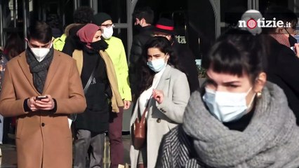 Coronavirus, Italia zona rossa e Natale in lockdown: le ipotesi del governo