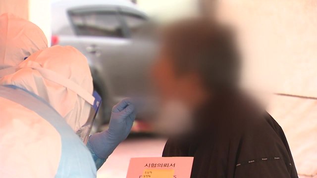 성당에서도 학교에서도 줄줄이 확진...제주, 지역 감염 비상 / YTN