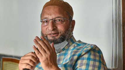 Télécharger la video: Day after Mamata's jibe at Owaisi,AIMIM chief hits back