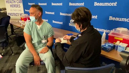 Sem vacinas para todos até 2022