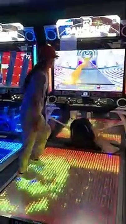 Dance Dance Revolution : la différence entre un...