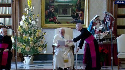 Pope: “Those who pray never turn their backs on the world”
