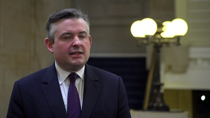 Labour accuses PM of 'mixed messaging' over Xmas rules
