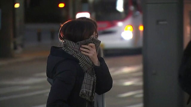 [날씨] 오늘 아침도 매서운 한파...낮부터 잠시 누그러져 / YTN