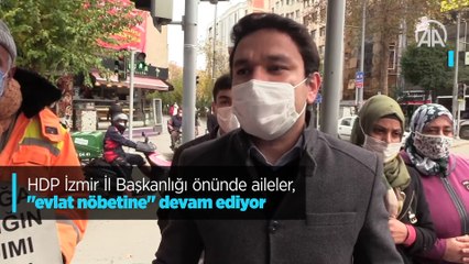 HDP İzmir İl Başkanlığı önünde aileler, "evlat nöbetine" devam ediyor