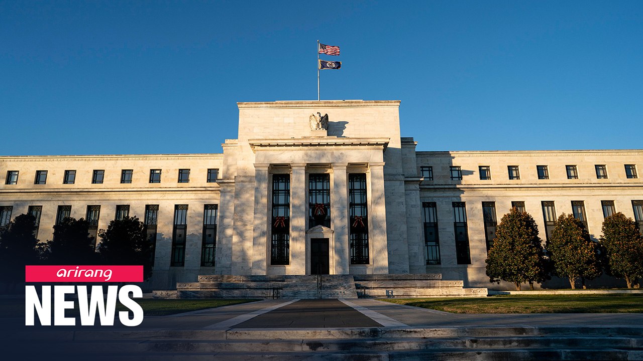 U.S. Fed keeps benchmark interest rate unchanged near zero